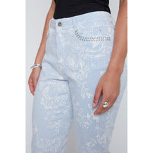 2612000 - Stripe Print Stud Pocket Capris - Pennita