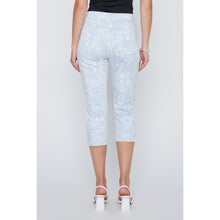 2612000 - Stripe Print Stud Pocket Capris - Pennita