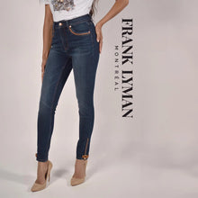 226182U - Zip Ankle Tan Trim Jean