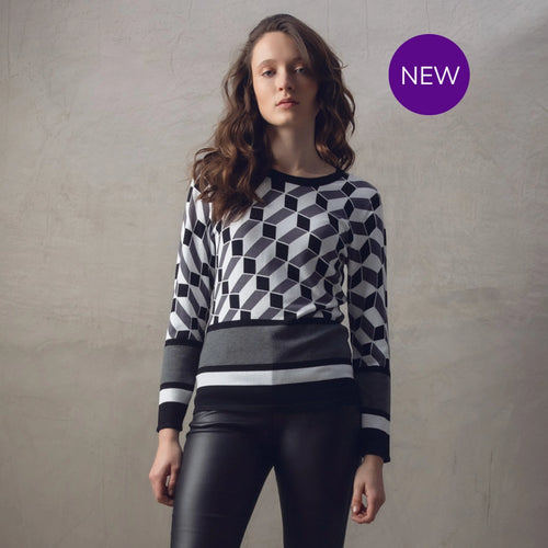 7678 - Monochrome Geometric Top