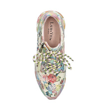 Delphine 06 - Vintage Trainer - Pennita