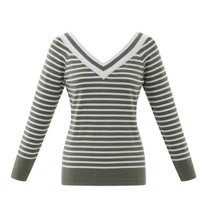 7800 - V-Neck Striped Top