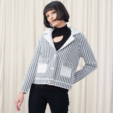 EW35025 - Dog Tooth Buttoned Jacket