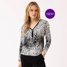 7995 - Mottled Zip Top