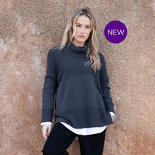 8077 - Ribbed Sweater