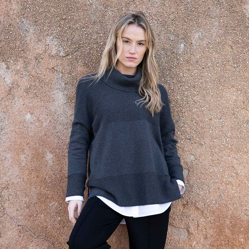 8077 - Ribbed Sweater