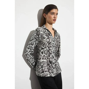 Monica Gris - Animal Print Buttoned Top