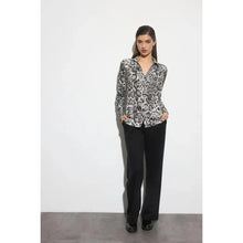 Monica Gris - Animal Print Buttoned Top