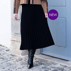 7123 - Pleated Skirt