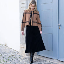 7123 - Pleated Skirt
