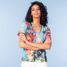 A47437 - Tropical V-Neck Top