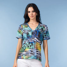 A47595 - Animal Print Top