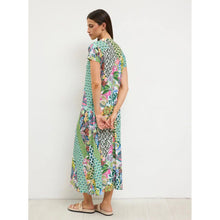 Madeline - Jungle Print Short Sleeve Dress - Pennita