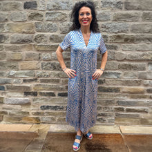 Amali - Tribal Print Short Sleeve Midi Dress