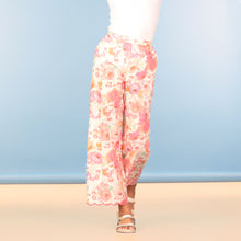 A47392 - Floral Scalloped Edge Pull-On Trousers - Pennita