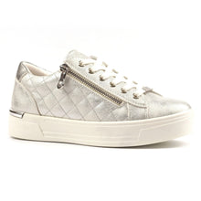 DLB052 - Xenon Silver Trainer - Pennita