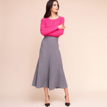 A48058 - Pleated Skirt