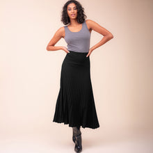 A48058 - Black Pleated Skirt
