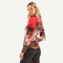 76631 - Poppy Button Top ‘Ramo De Nubes Rojas by Betina Levin’