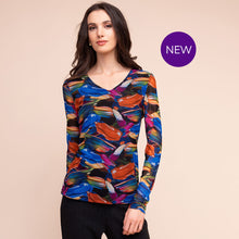 A48332 - V-Neck Long Sleeve Top