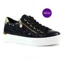 DLB052 - Xenon ‘Chanel Style’ Platform Pump