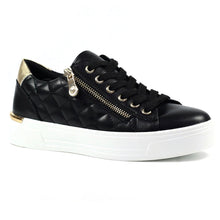 DLB052 - Xenon ‘Chanel Style’ Platform Pump