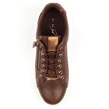 DLB210 - Gaby Metallic Platform Trainer