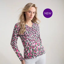 7808 - Animal Print V-Neck Top